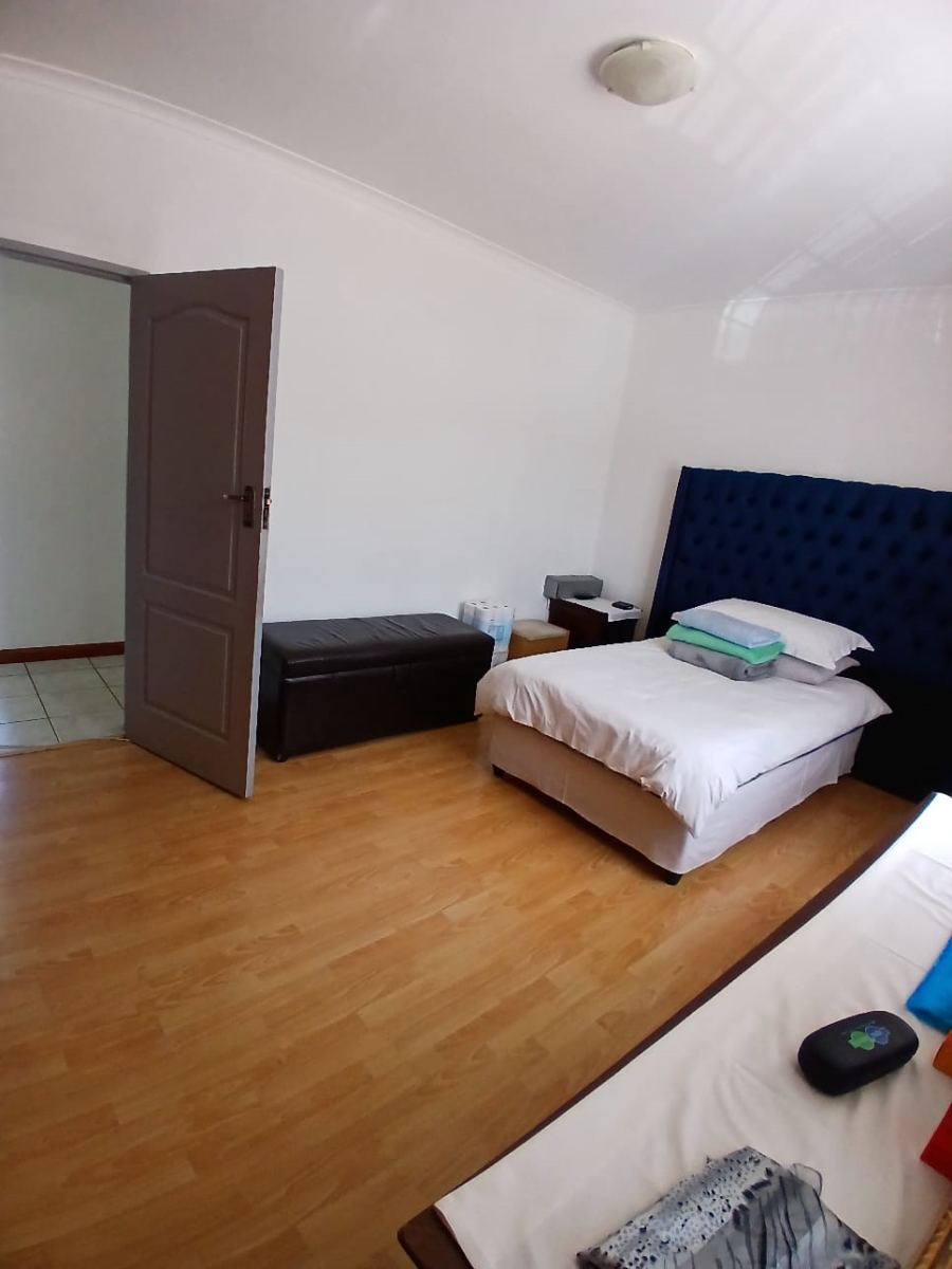 4 Bedroom Property for Sale in Table View Western Cape